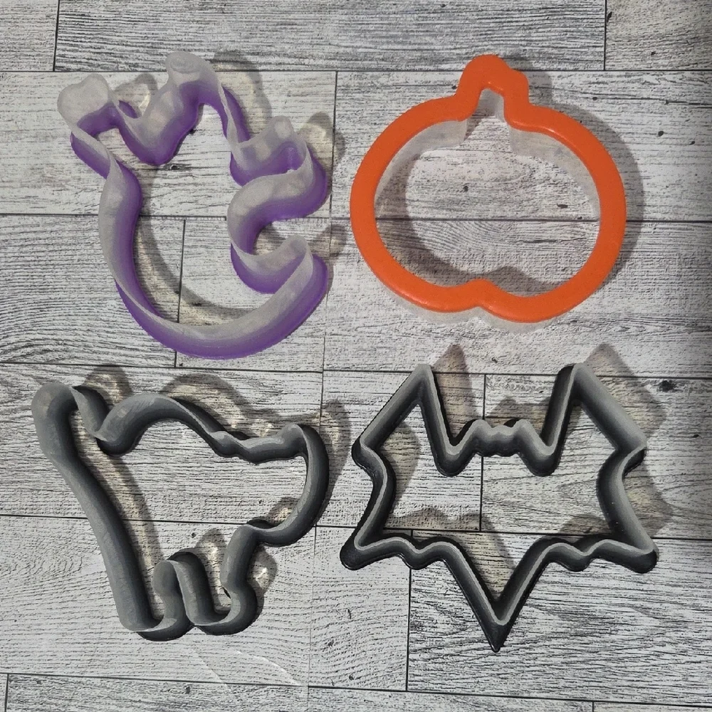Wilton Grippy Halloween Cookie Cutter Set